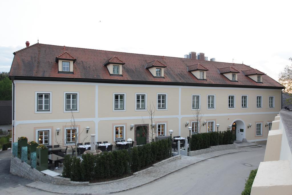 Landgasthof Winter Ardagger Stift Eksteriør bilde